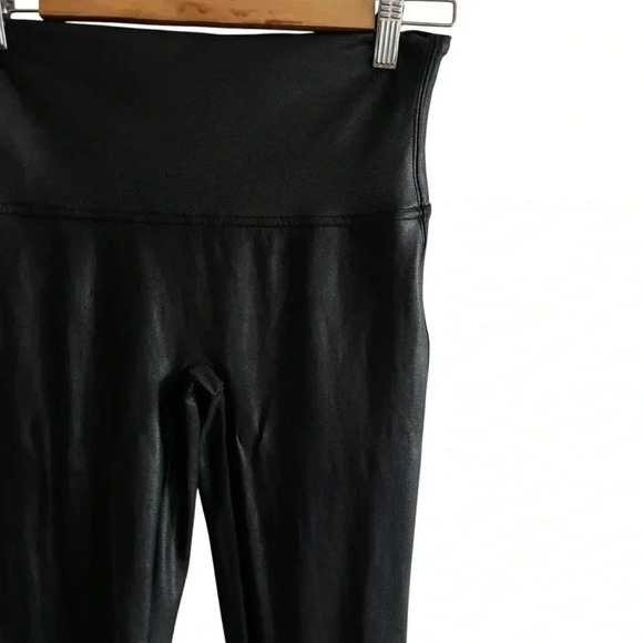 SPANXshape Faux Leather Leggings Black Stretch Shiny Size  Large - Picture 6 of 8